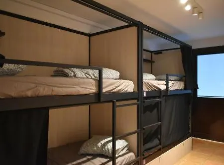 One Hostal