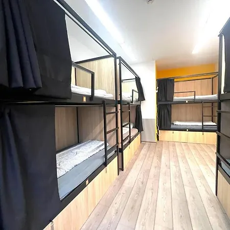 Onefam Hostal