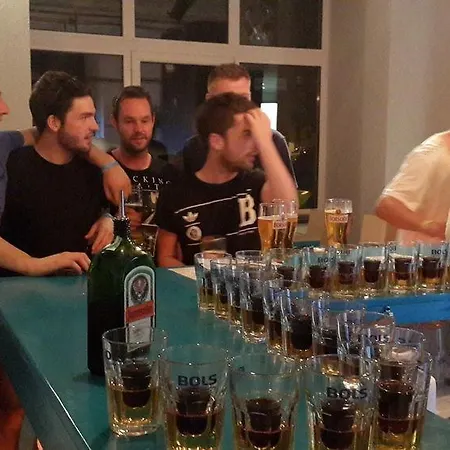 Onefam Budapeste